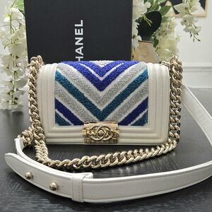 Chanel White and Blue Chevron Shoulder Bag